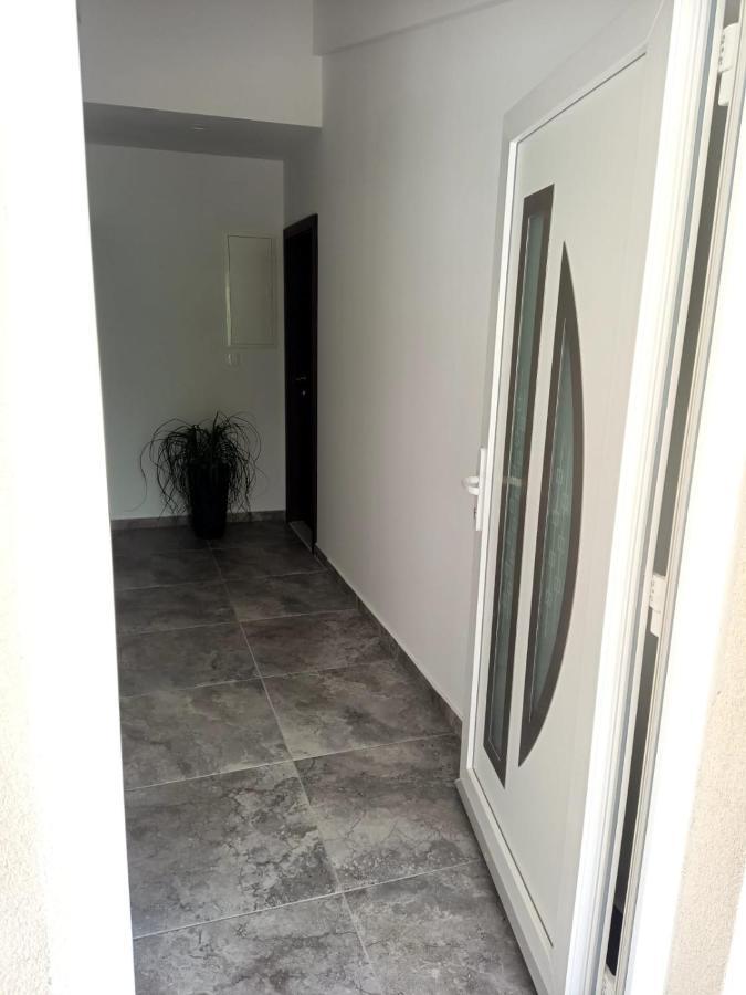 Apartman Lux ماكارسكا المظهر الخارجي الصورة